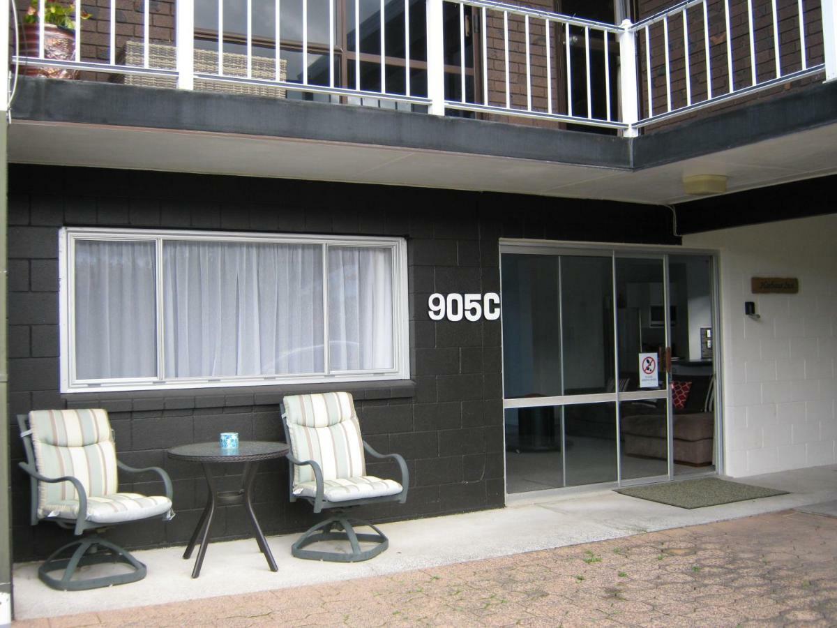 Harbour Inn Whangamata Exterior photo